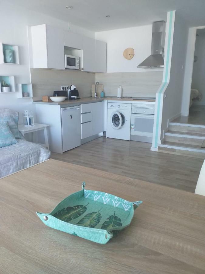 Apartment Portonovo Galit - Sea View - Piscina - Wifi - Old Town プエルト・デル・カルメン エクステリア 写真